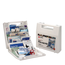 PLASTIC DELUXE FAMILY FIRST AID KIT